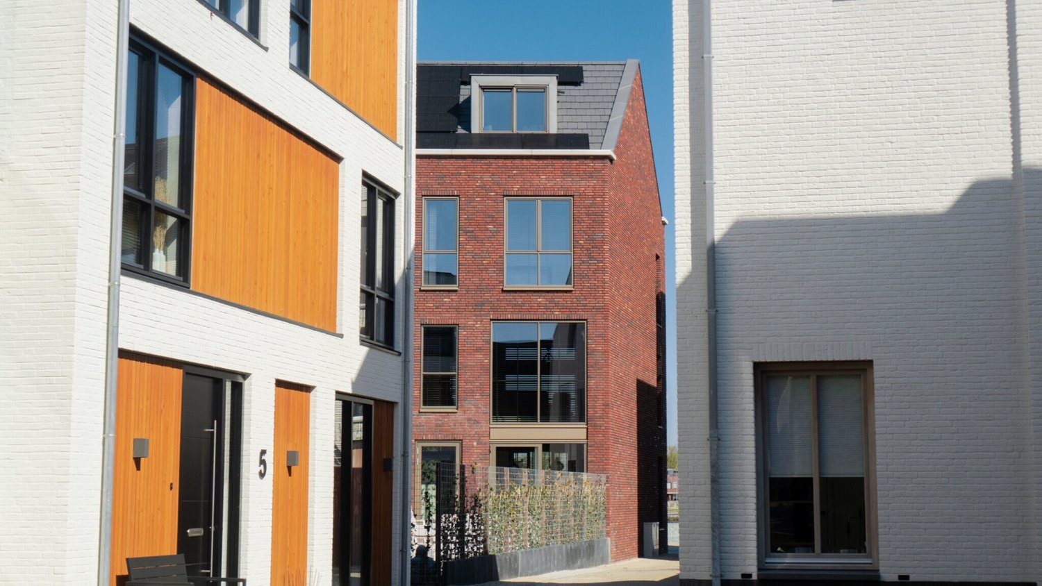 Homes in Dordrecht